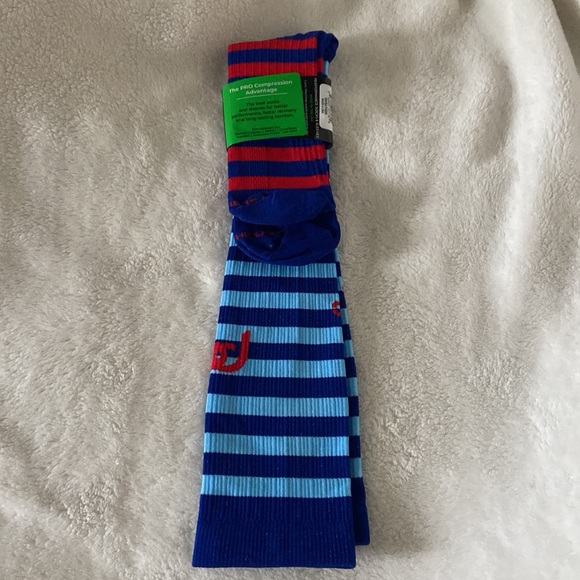 Compression Stcokings - Picture 2 of 5